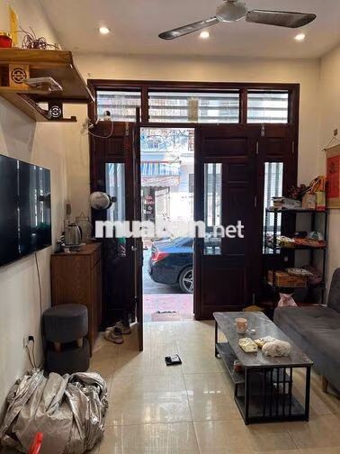 Cho thuê nhà 5 tầng full tiện ích mặt phố mỗ lao hà đông