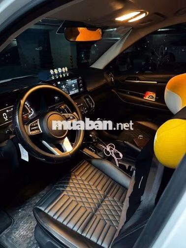 Kia Sonet 2025 Deluxe 5718 km Trắng