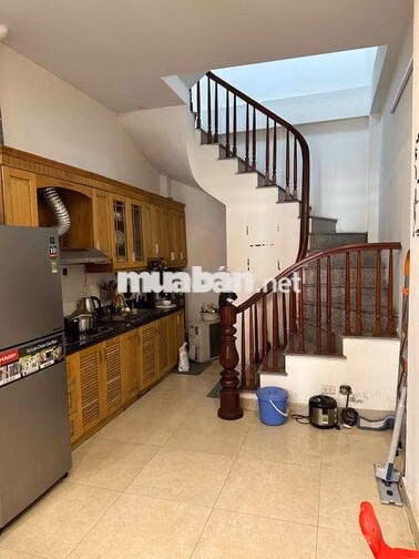 Cho thuê nhà 5 tầng full tiện ích mặt phố mỗ lao hà đông
