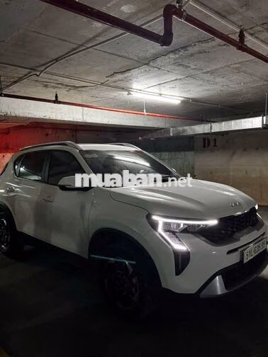Kia Sonet 2025 Deluxe 5718 km Trắng