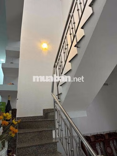 Nhà nguyên căn mới cho thuê Đường 47 giáp Bình Thạnh