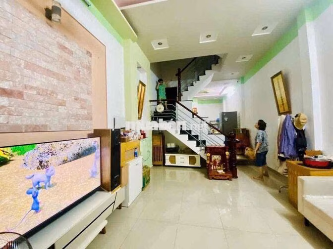 cần bán gấp…nhà ở chính chủ, khu vực an ninh. hẻm xe tải…