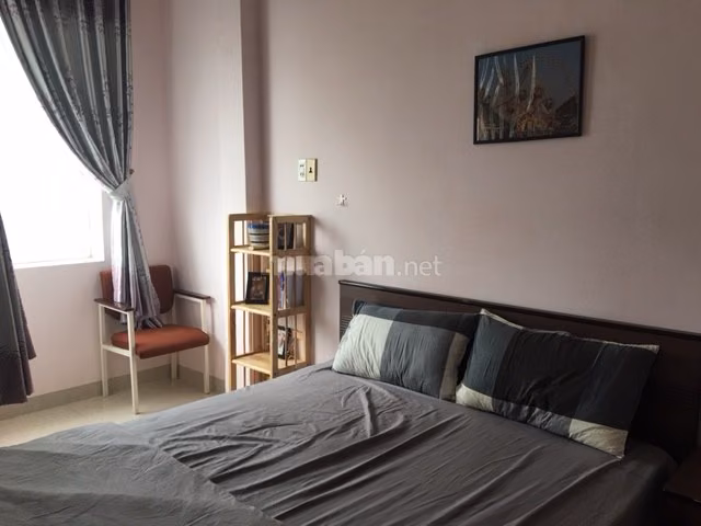 Nhà đẹp, gần biển, dầy đủ tiện nghị