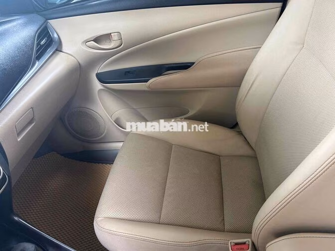 Toyota Vios E CVT 2021 bản đủ Tự động Trắng