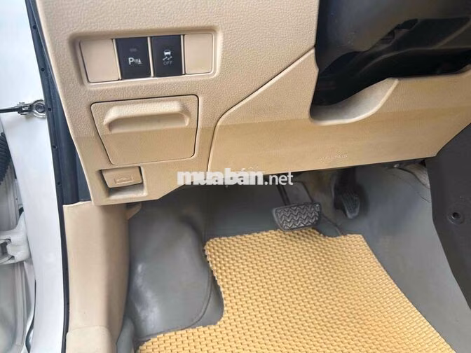 Toyota Vios E CVT 2021 bản đủ Tự động Trắng