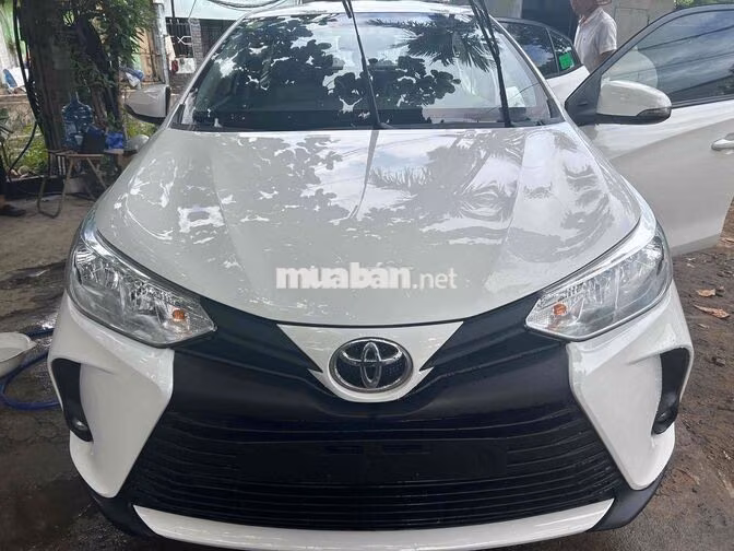Toyota Vios E CVT 2021 bản đủ Tự động Trắng