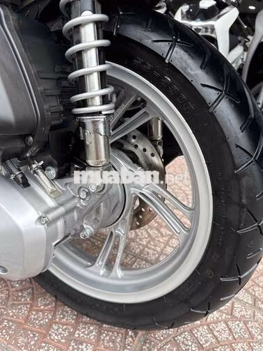 SH 160i ABS 2024 Trắng Đen 4.273 km BSTP Chính Chủ
