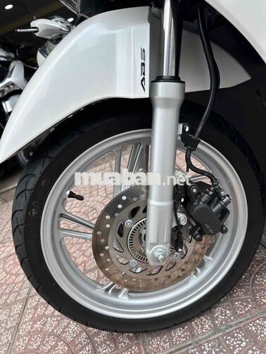 SH 160i ABS 2024 Trắng Đen 4.273 km BSTP Chính Chủ