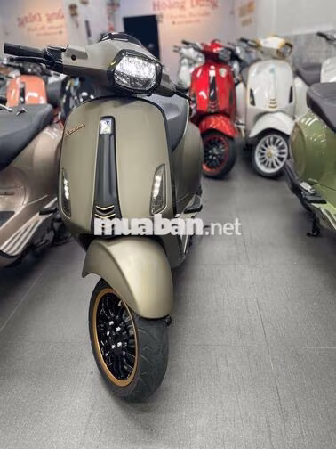 Piaggio Vespa Sprint Nâu