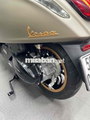Piaggio Vespa Sprint Nâu