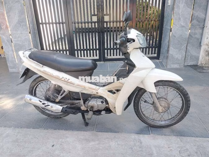 Yamaha Sirius Trắng Xe số