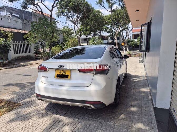 Kia Cerato 2018 1.6MT