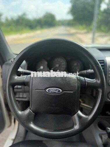 Ford Ranger XLT 2008 Số sàn Trắng