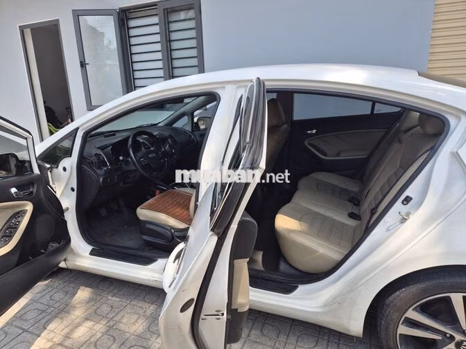 Kia Cerato 2018 1.6MT