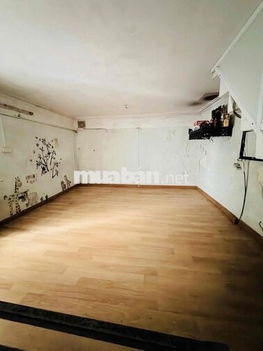 bán nhà chính chủ Phố Phan Đình Giót nhà 3 tầng 22/25m2 giá + 4 Tỷ