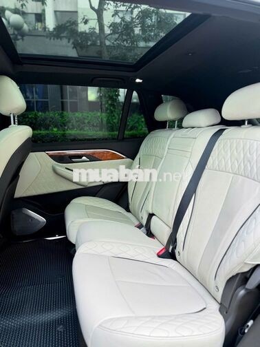 VinFast President 2020 Xanh lá cây 5 vạn km