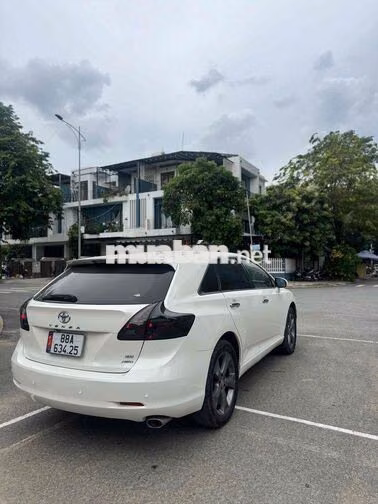 Toyota Venza máy 2.7 lên nhiều đồ chơi có giao lưu