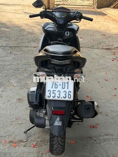 Yamaha NVX 2016 Đen 16000 km Giá chỉ 20tr500