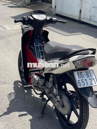 Yamaha Sirius Đen, Trắng, Đỏ