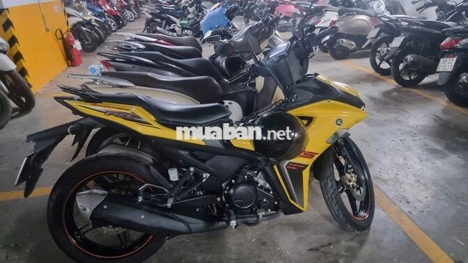 Yamaha Exciter 155 VVA Tiêu chuẩn 2022 Vàng - Đen