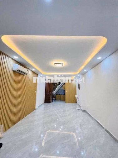 🔥CHO THUÊ CĂN MT TRẦN PHÚ Q5 - 2 TẦNG - 40m2 (4*10) - 25tr/th