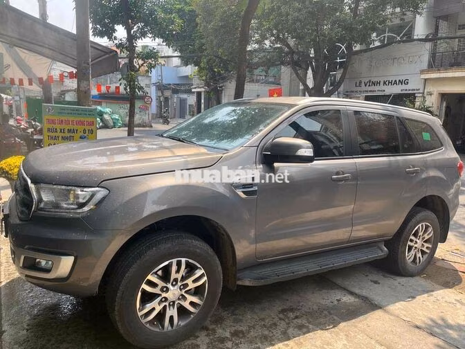 Ford Everest 2018 SUV Xám 7 chỗ 121.875 km