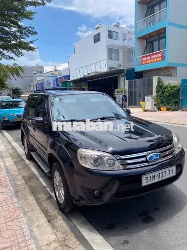 FORD ESCAPE 2009 – XE GIA ĐÌNH, NHIỀU ĐỒ CHƠI