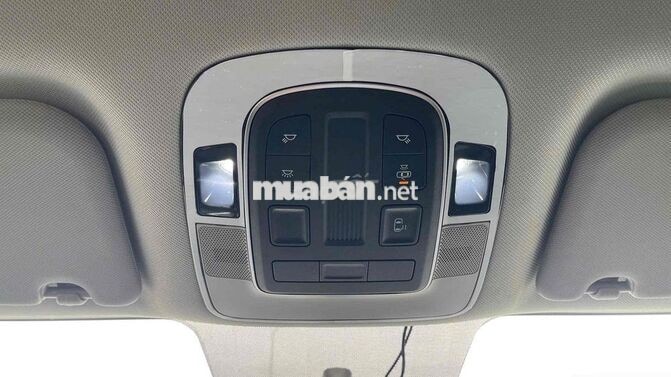 Hyundai Custin 1.5 Tiêu Chuẩn 2024 Trắng 29.000 km