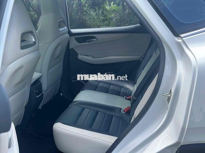 MG HS LUX 2024 Trắng 4.000 km Thái Lan