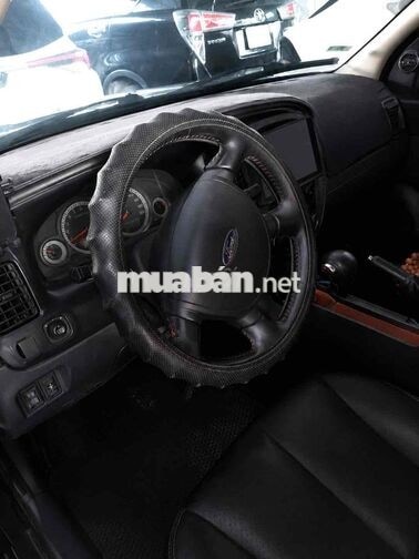 FORD ESCAPE 2009 – XE GIA ĐÌNH, NHIỀU ĐỒ CHƠI