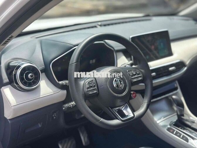 MG HS LUX 2024 Trắng 4.000 km Thái Lan