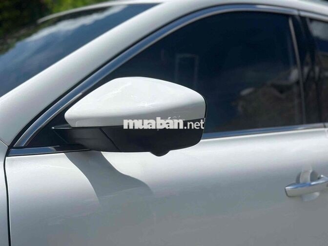 MG HS LUX 2024 Trắng 4.000 km Thái Lan