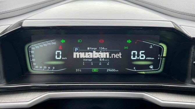 Hyundai Custin 1.5 Tiêu Chuẩn 2024 Trắng 29.000 km