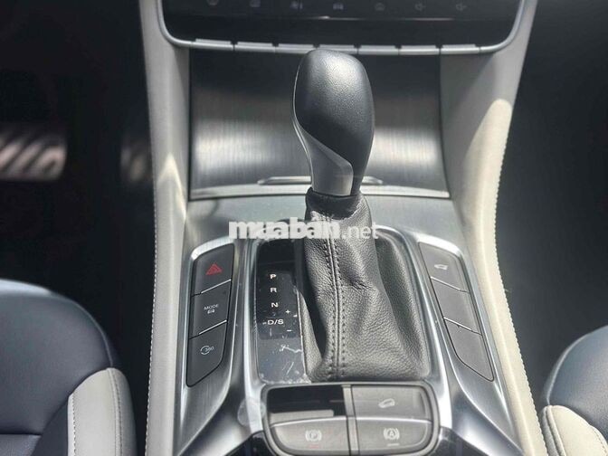 MG HS LUX 2024 Trắng 4.000 km Thái Lan