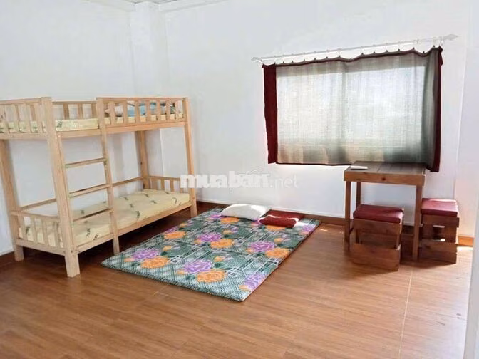 PHÒNG LỚN, MỚI, ĐẸP, NỘI THẤT CAO CẤP, CÓ BANCONG, VIEU ĐẸP, GIỜ TỰ DO