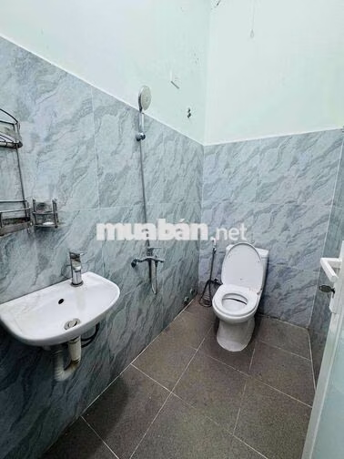 Nhà 2 mặt tiền kinh doanh Đô Đốc Lộc- Hoà Xuân 2 tầng 4PN 5WC