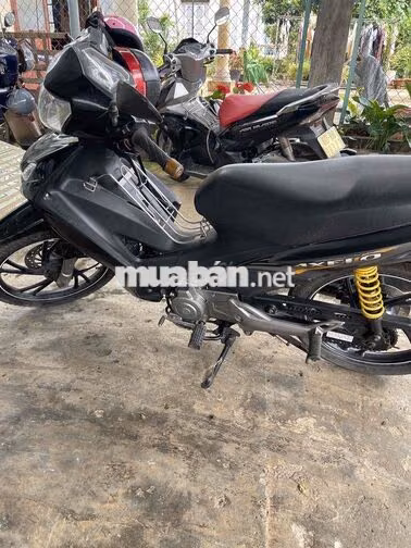 Suzuki Axelo 2016 Đen