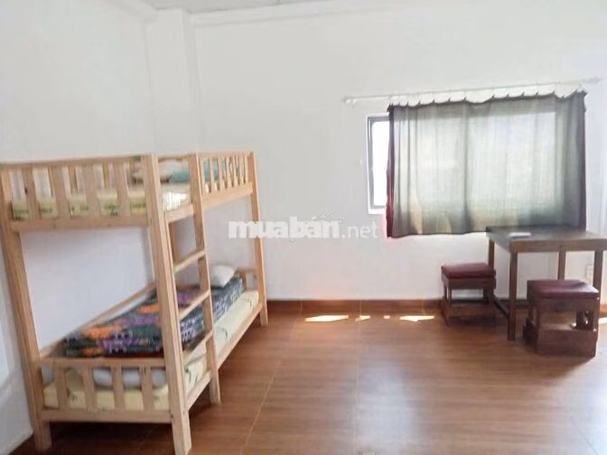 PHÒNG LỚN, MỚI, ĐẸP, NỘI THẤT CAO CẤP, CÓ BANCONG, VIEU ĐẸP, GIỜ TỰ DO