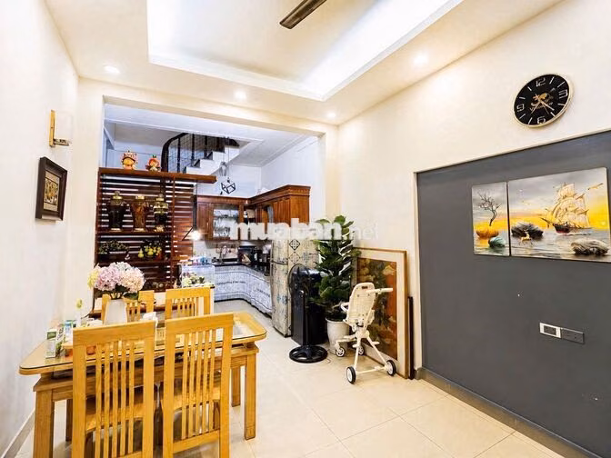  GIA ĐÌNH CẦN BÁN NHÀ 5 TẦNG  – CẦU GIẤY | 9,6 TỶ (như hình)