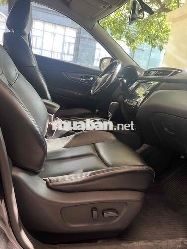 Nissan X-Trail Pre SL 2018 Đen 7 chỗ