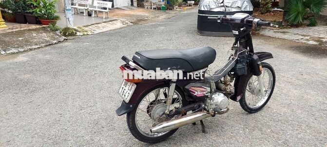 Honda Dream Nâu Xe số