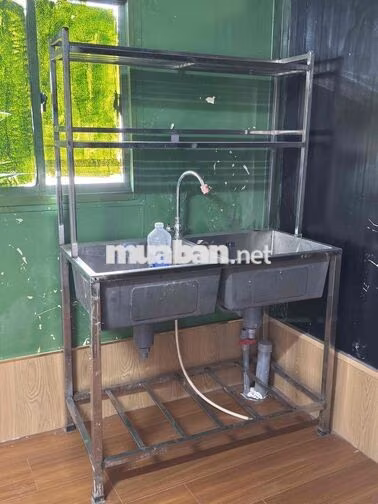 Share lại lầu 2 nhà mặt tiền Lý Thái Tổ