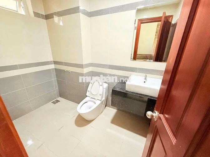 CHO THUÊ TÒA NHÀ VĂN PHÒNG MẶT TIỀN HOÀNG TRỌNG MẬU – KHU HIM LAM