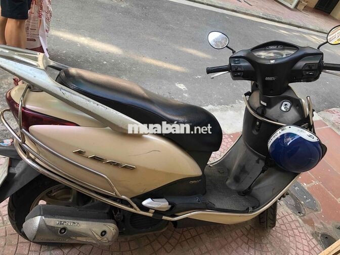Honda Lead 2010 Vàng cát