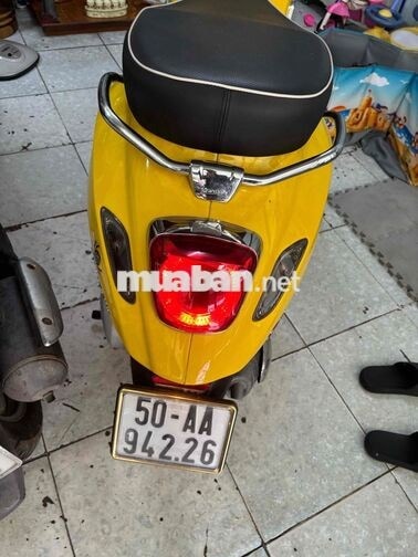 Piaggio Vespa 2024 Vàng