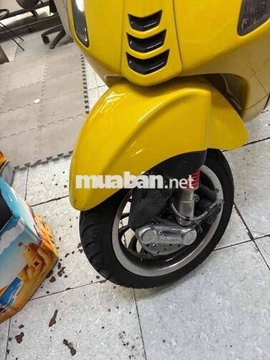 Piaggio Vespa 2024 Vàng
