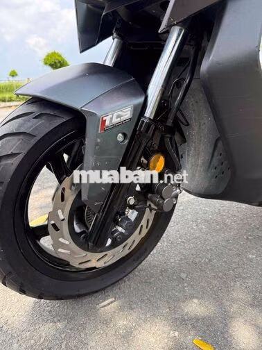 SYM Naga 150 2025 Xám 8000 km