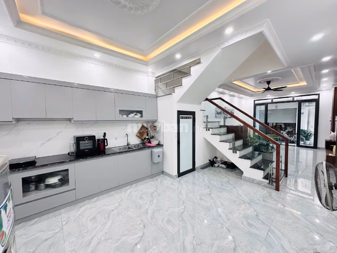 Nhà 3 tầng Hùng Vương Hồng Bàng 50m2 gần trường chợ giá chỉ 2,9 tỷ