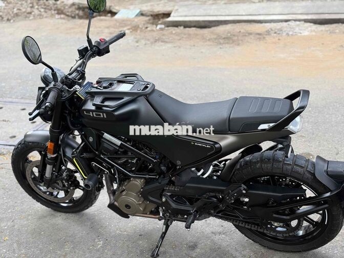 Husqvarna Svartpile 401 2023 Đen 6000km, chính chủ