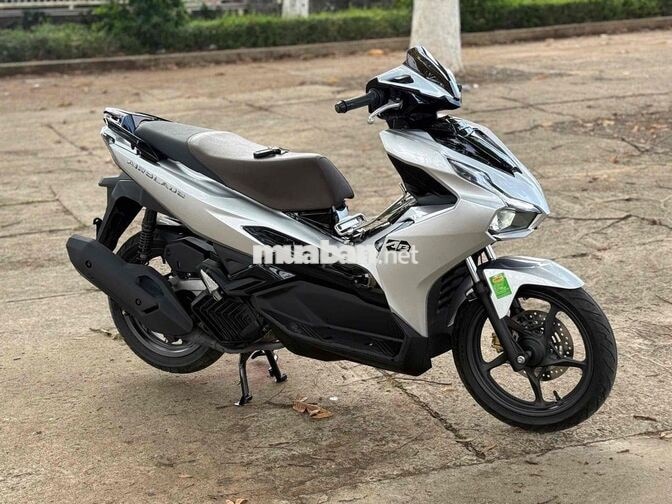 Honda Air Blade 160 ABS 2023 Bạc
